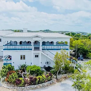 Serenity By The Water , Providenciales Turks And Caicos Islands